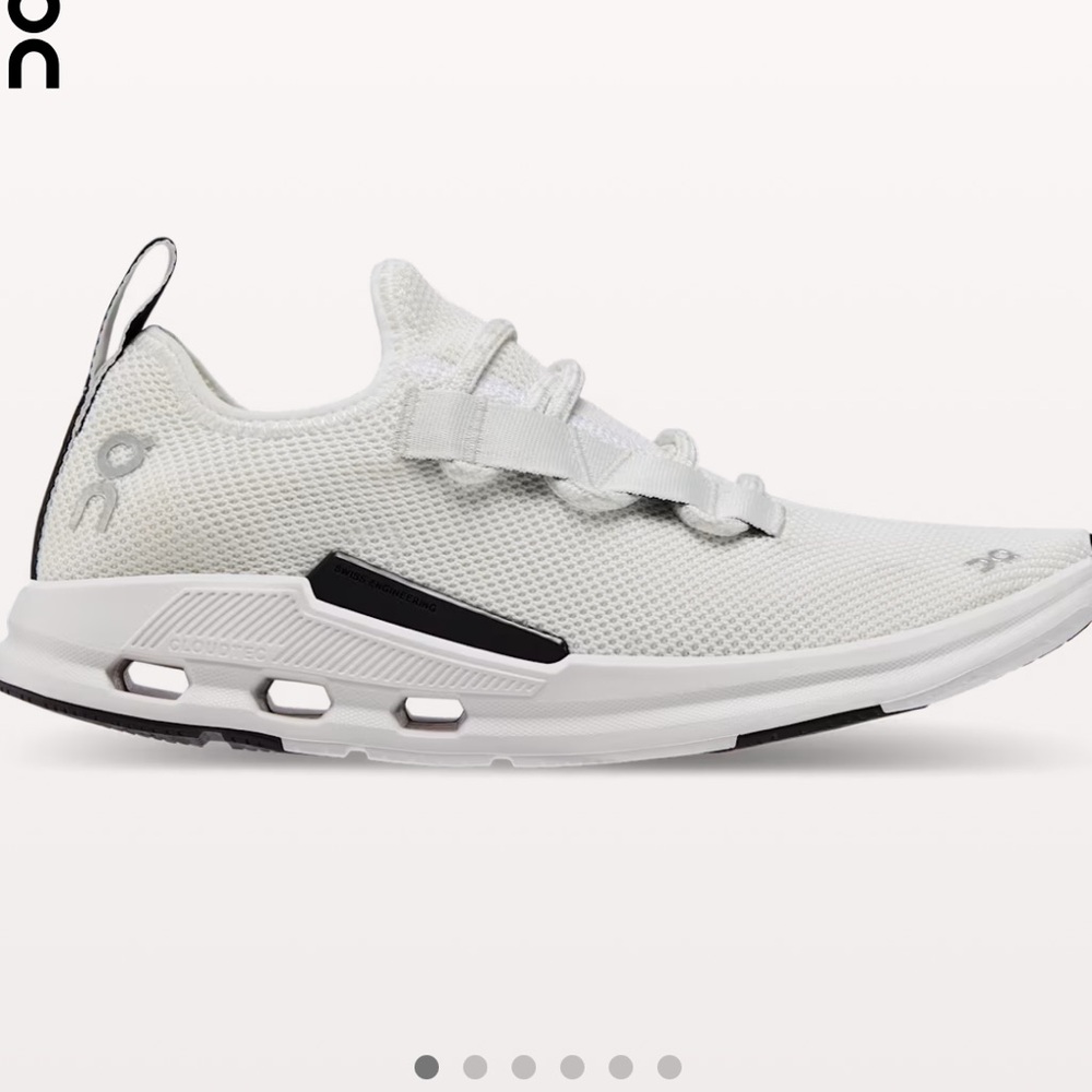 On Cloudeasy Undyed Running Shoes Size 8.5